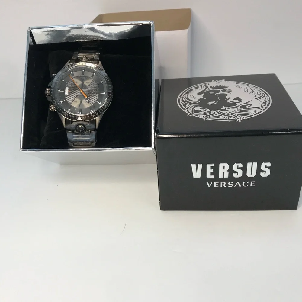 New VERSUS VERSACE Gents Griffith Watch VSPZZ062